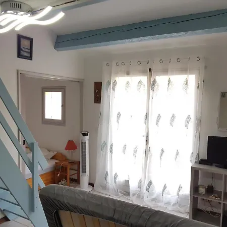 Holiday home Petit Pavillon St Pierre *
