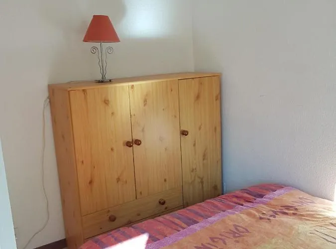 Petit Pavillon St Pierre *