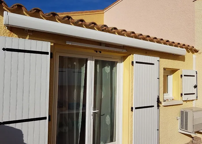 Petit Pavillon St Pierre